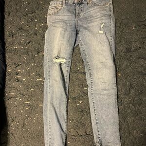 Light Blue 1822 Distressed Women’s Jeans size 6